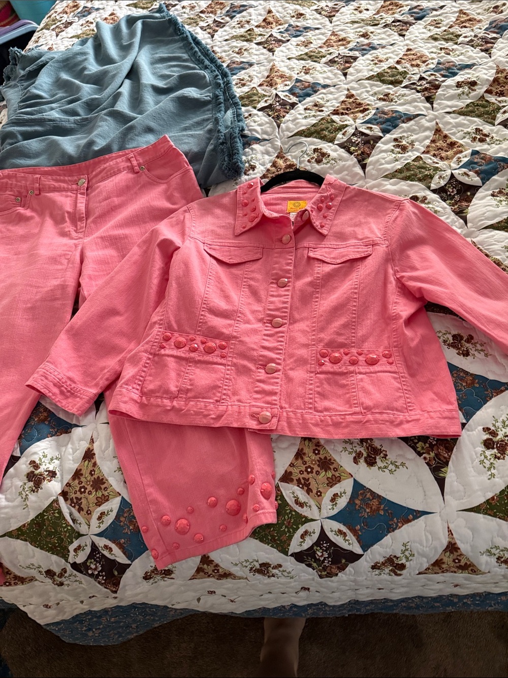 Ruby Rd. Pink Denim Jacket & Cropped Pants Set - Picture 9 of 11